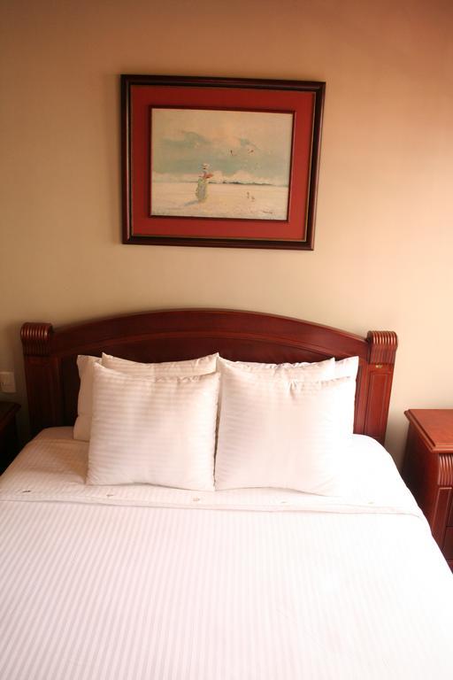 Hotel Maria Isabel Manta Bagian luar foto